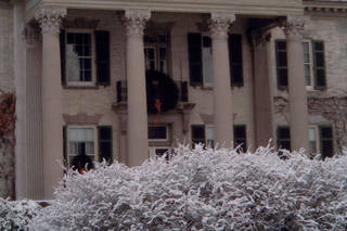 Inkjet print on porous coated paper