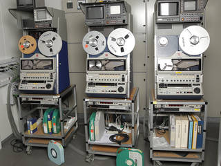 Open reel video player recorders
