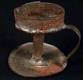 Tin-plated iron lamp with rust