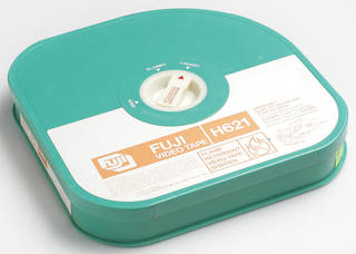 One-inch open reel video plastic shipping case