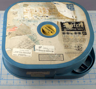 Large two-inch open reel shipping container